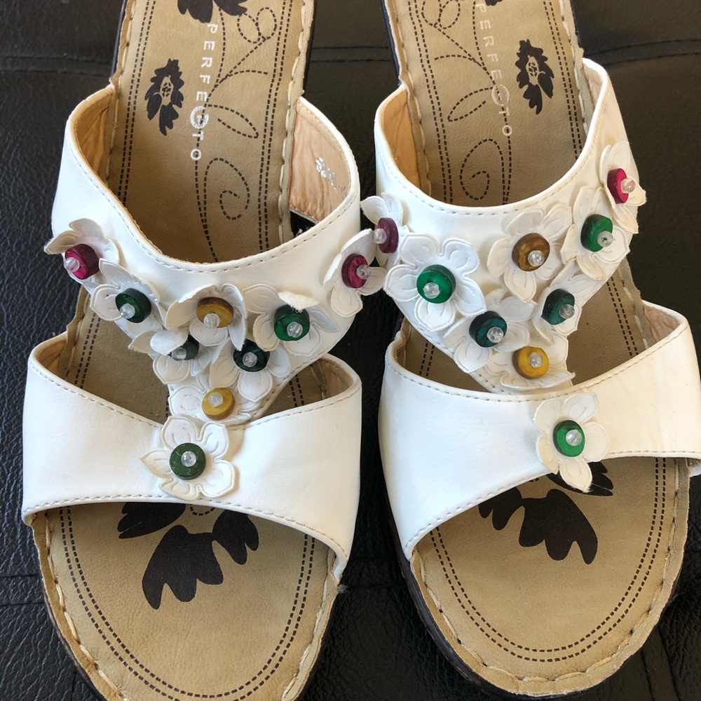 Perfecto sandals